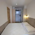 Apartamento à 100m De La *
