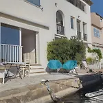 à 100m De La Apartamento