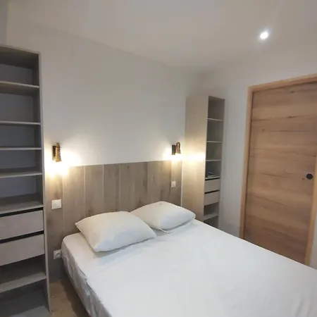 Appartement à 100m De La Grimaud