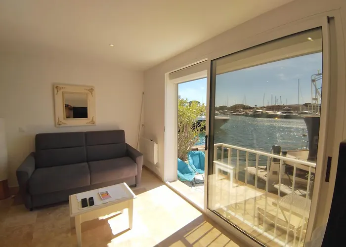 A 100m De La شقة غريمو